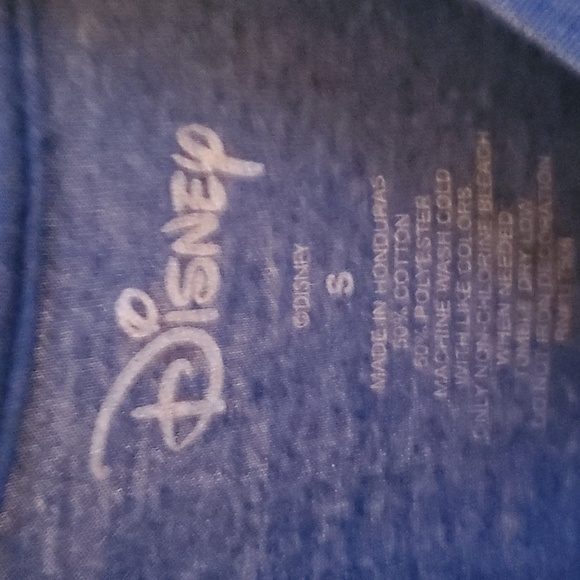 Disney nwt blue stitch short sleeve tshirt junior size small - Picture 3 of 4